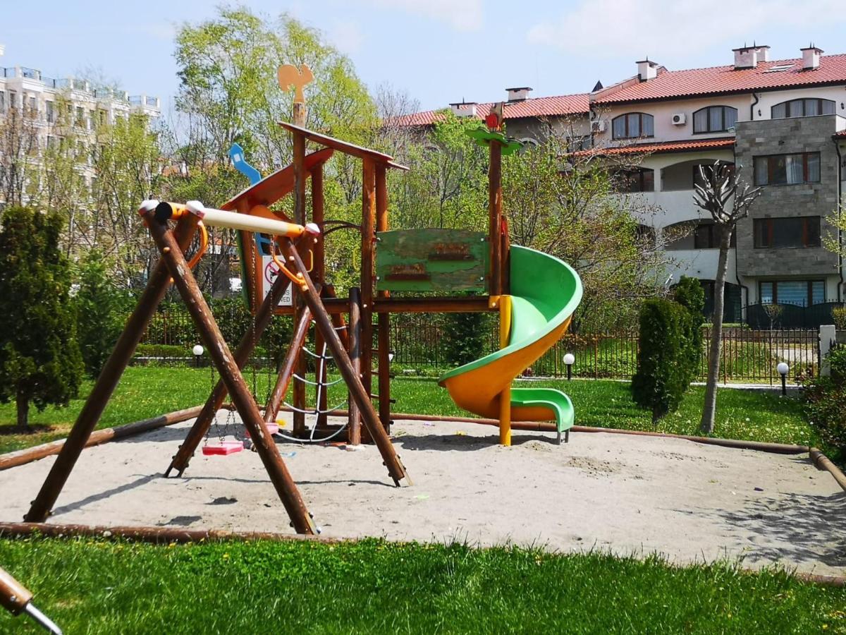 Menada Sky Dreams Apartment Sveti Vlas Ngoại thất bức ảnh