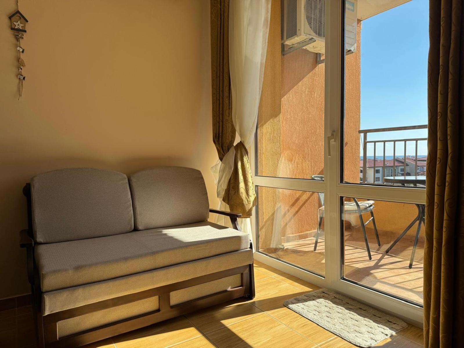 Menada Sky Dreams Apartment Sveti Vlas Ngoại thất bức ảnh