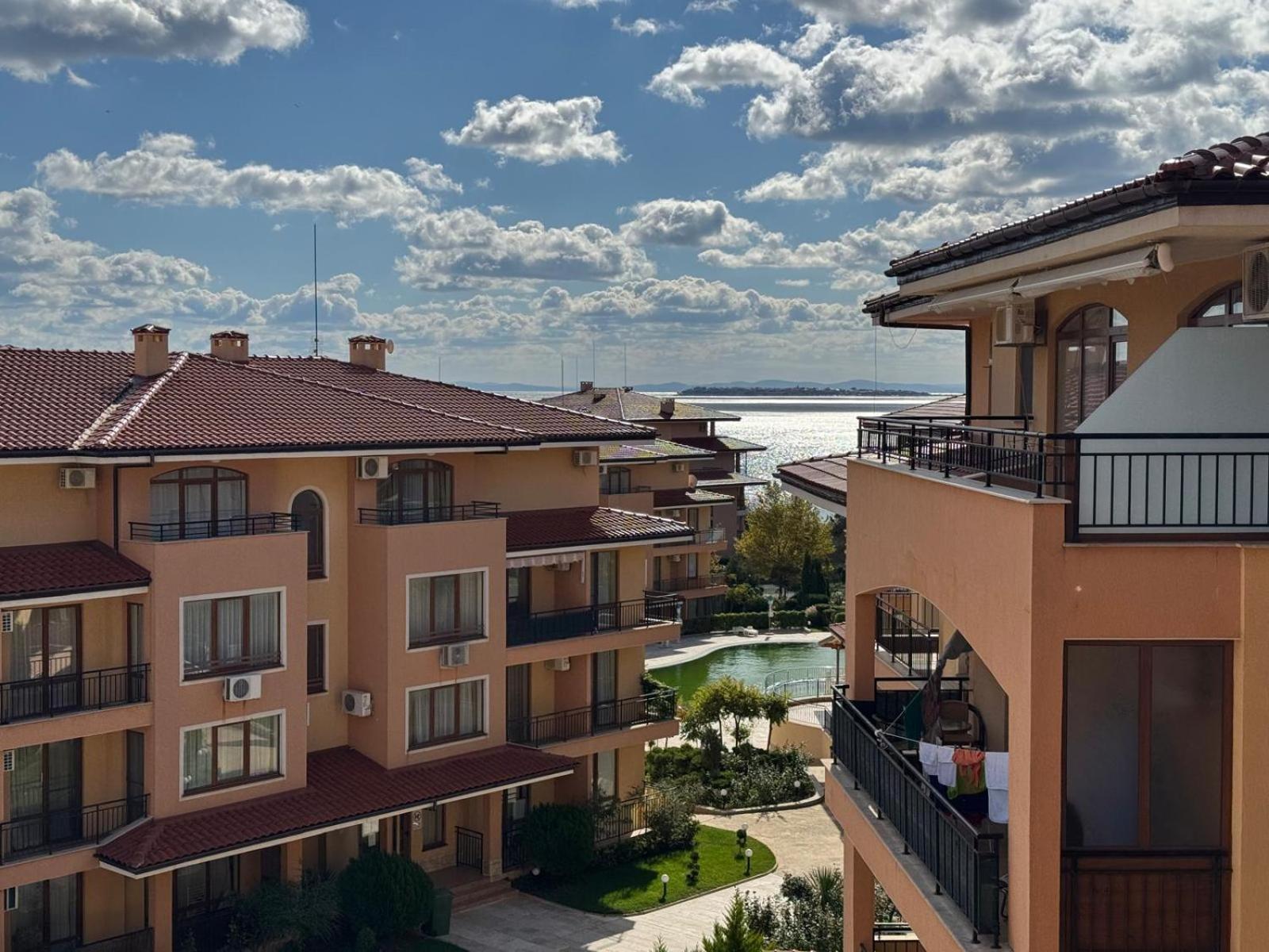 Menada Sky Dreams Apartment Sveti Vlas Ngoại thất bức ảnh